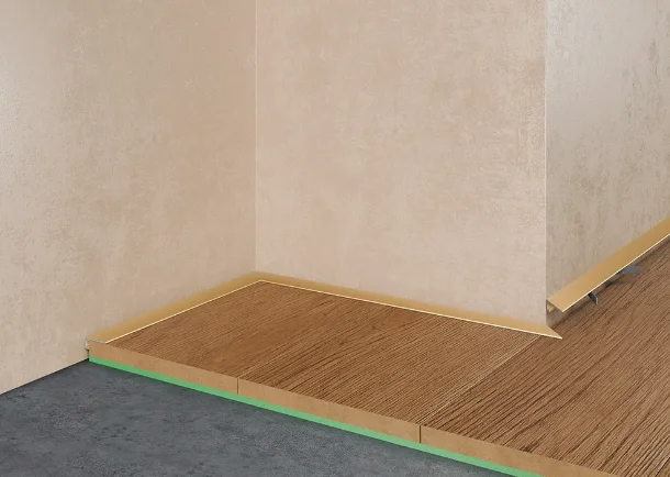 Микроплинтус щелевой плинтус Pro Design Mini 7067 S шампань