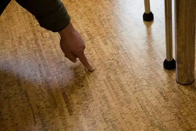 Что такое 6 мм клеевые пробковые полы?