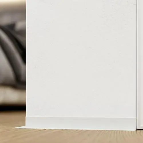 Микроплинтус BFM ProFILE L-образный белый  муар 3 m  с пружинами