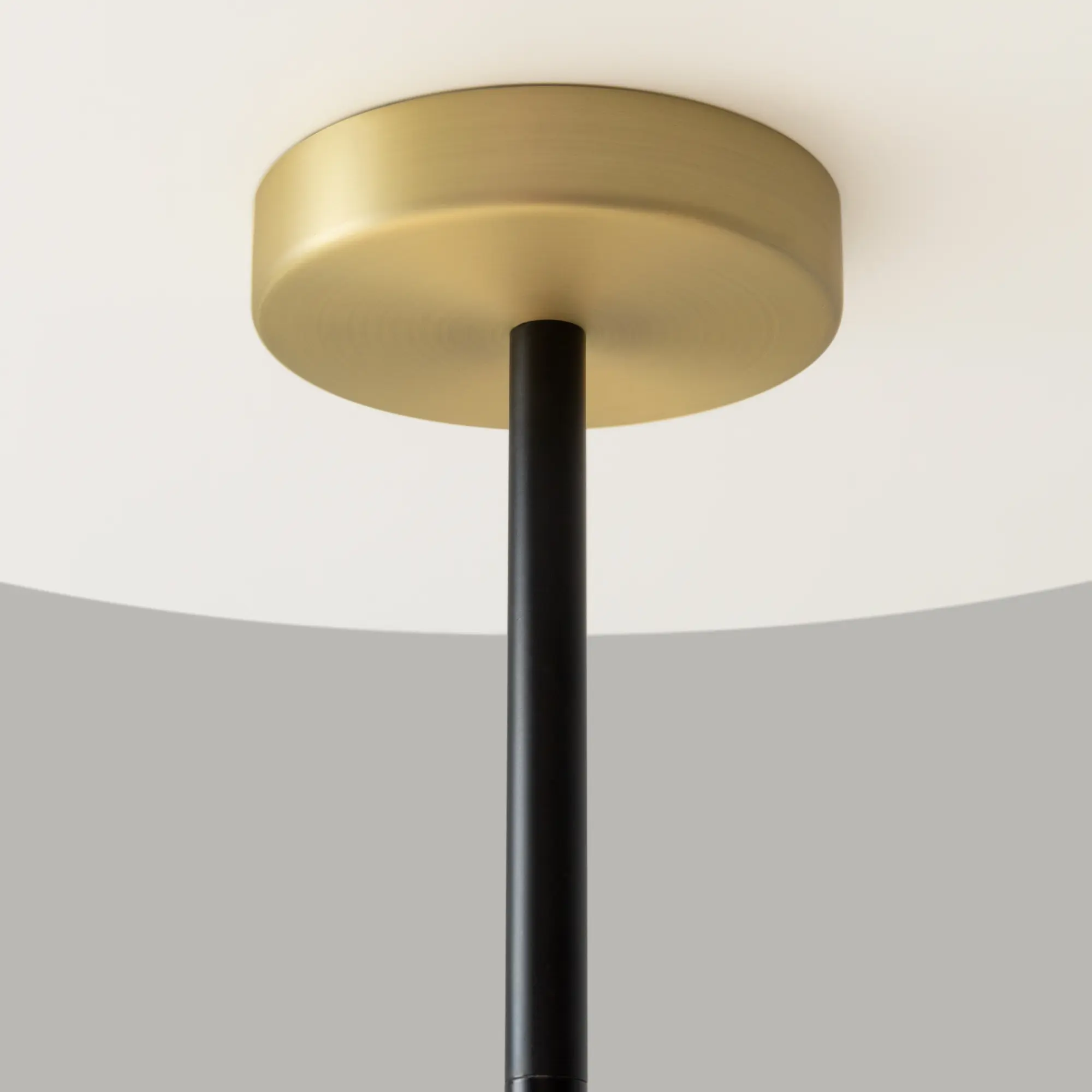 Подвесной светильник Maytoni MOD048PL-09G