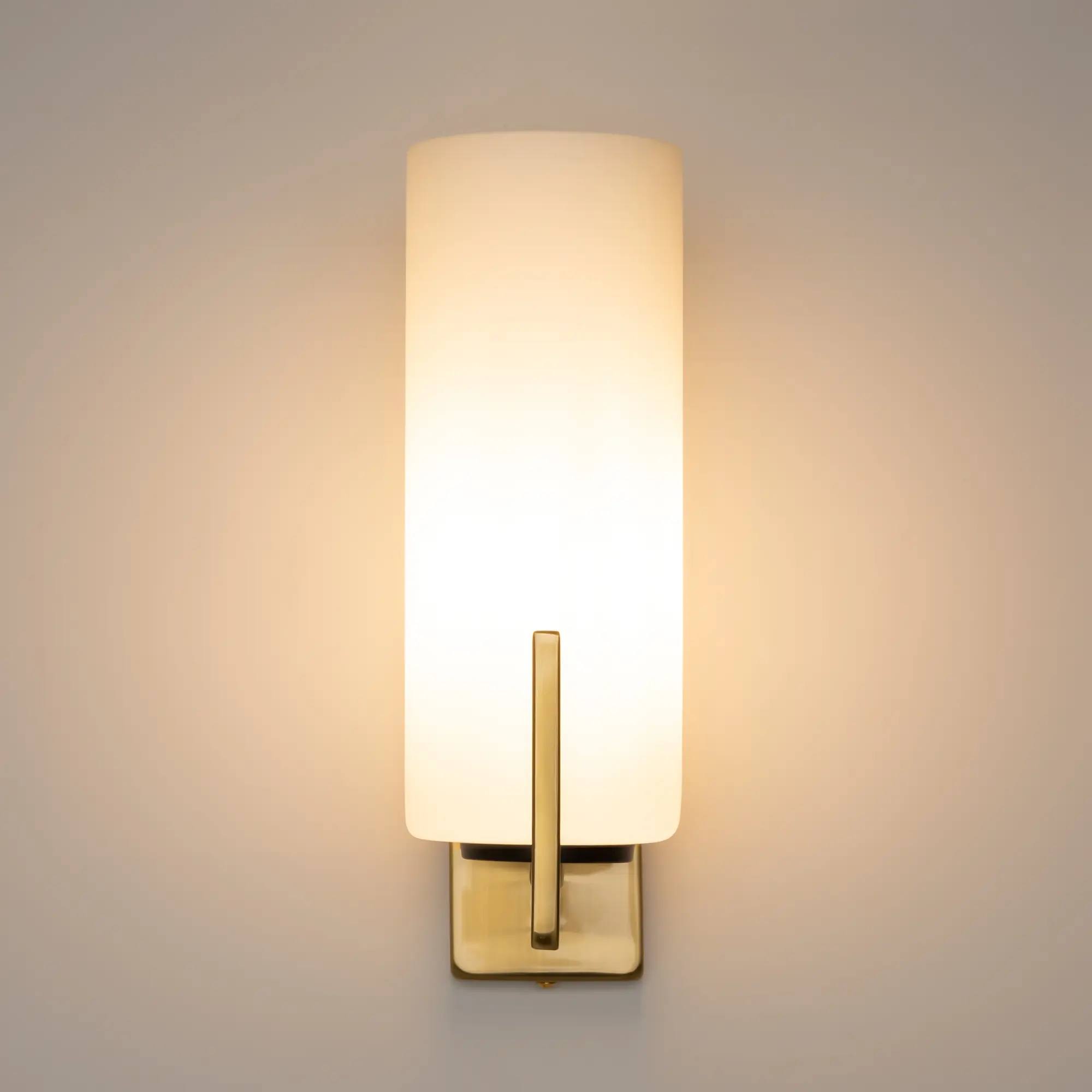 Настенный светильник (бра) Maytoni MOD089WL-01BS