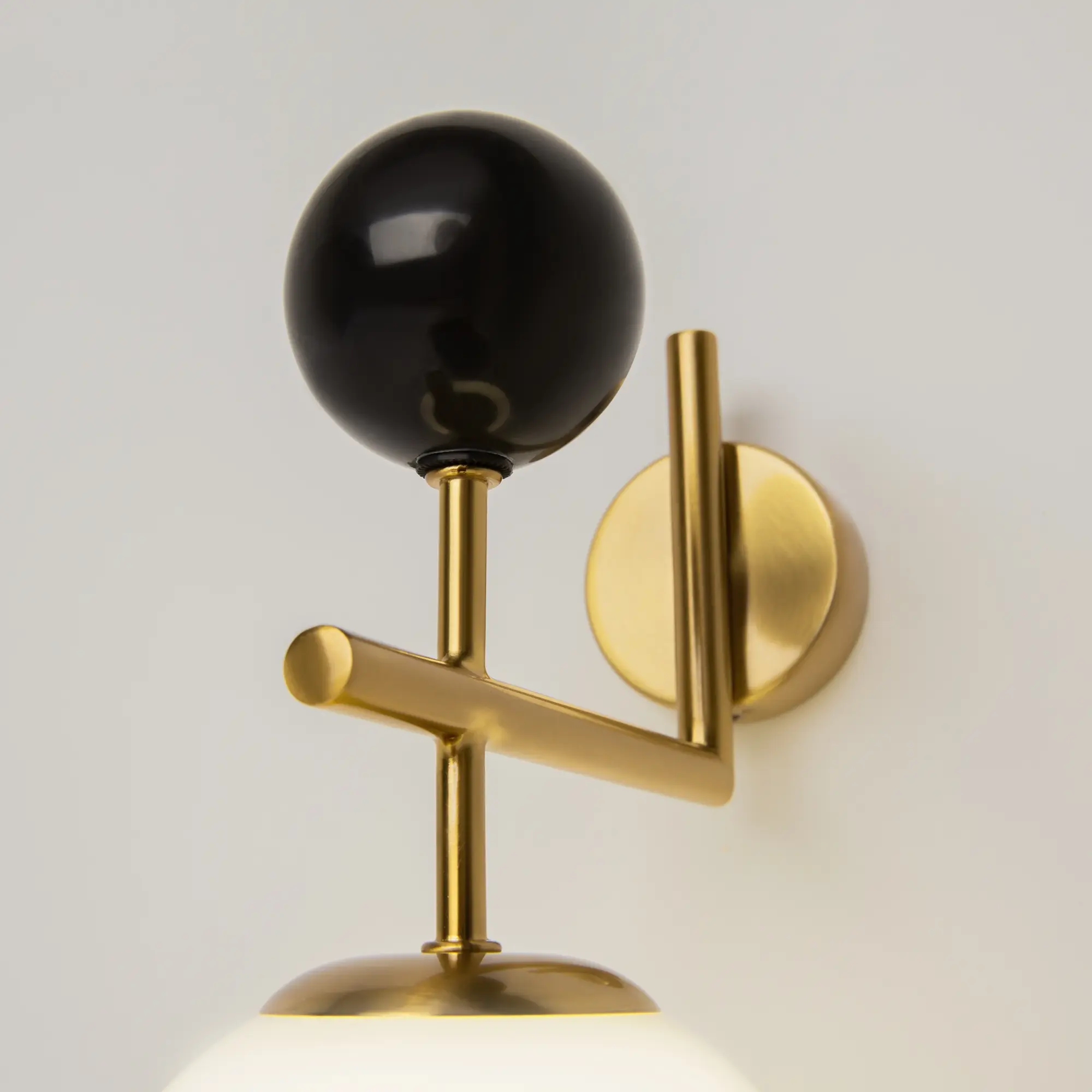 Настенный светильник (бра) Maytoni MOD436WL-01BS