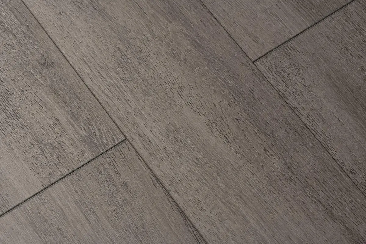 Ламинат Ideal Touch Дуб Релакс ID95 в квартире