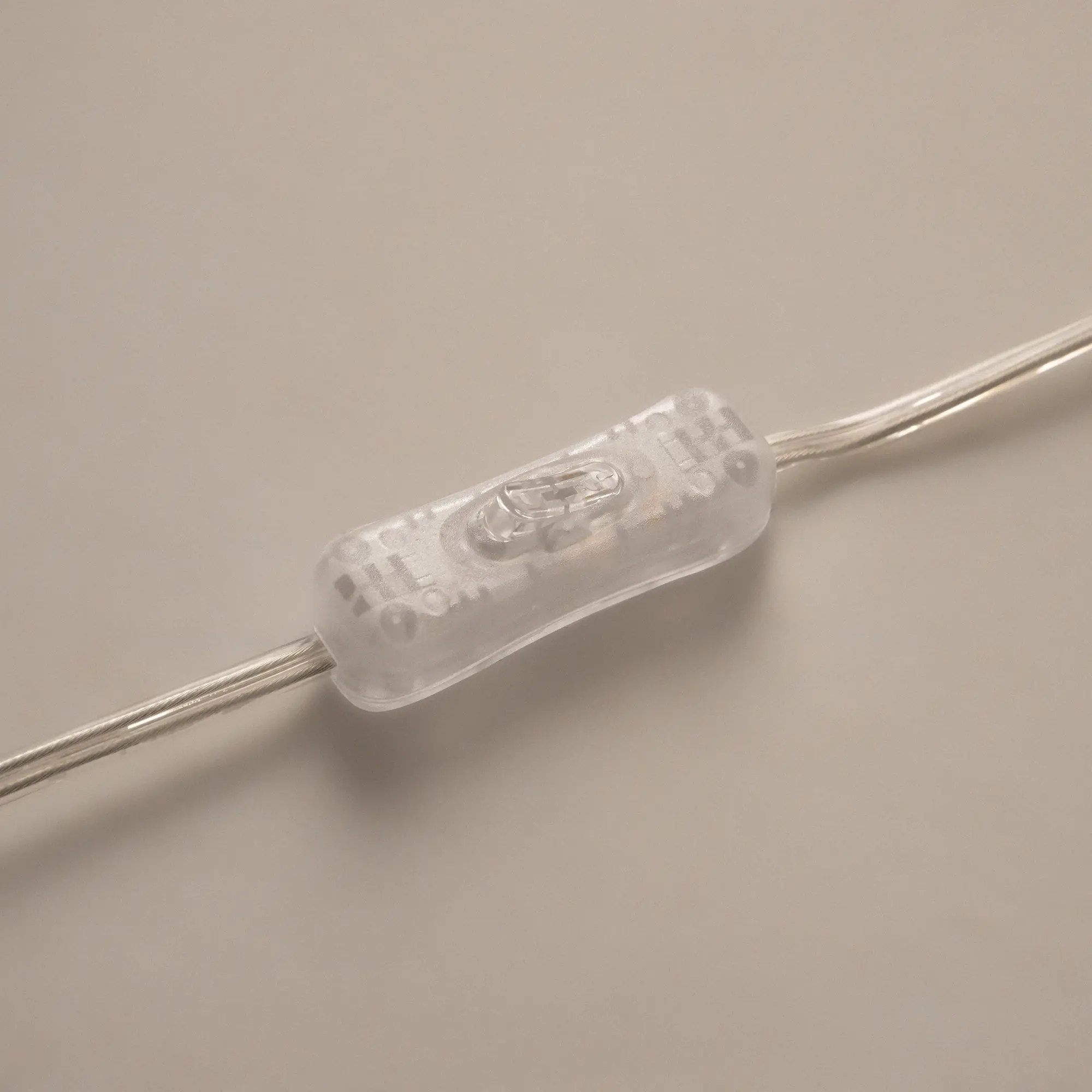 Настольный светильник Maytoni MOD380TL-01GR