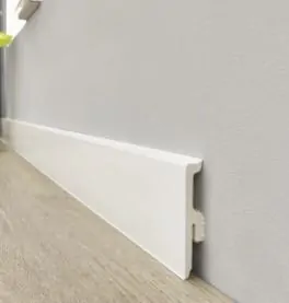 Напольные плинтусы из пластика, алюминия, МДФ, ЛДФ, дюрополимера, полиуретана, пробки, кварцевые, скрытые и микроплинтусы