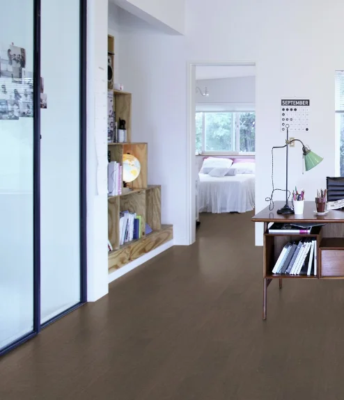 Замковый пробковый пол Wicanders Cork Essence Fashionable Grafite C85M001 в интерьере