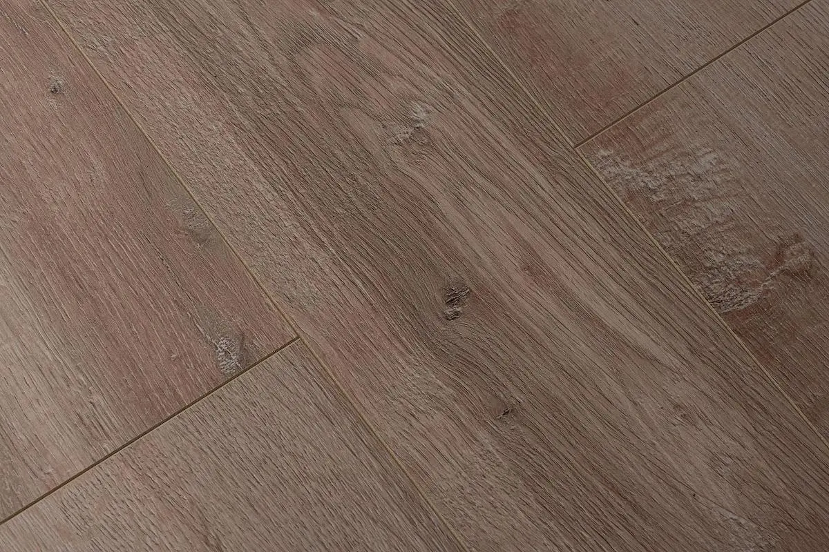 Ламинат Ideal Touch Дуб Модус ID93 в квартире