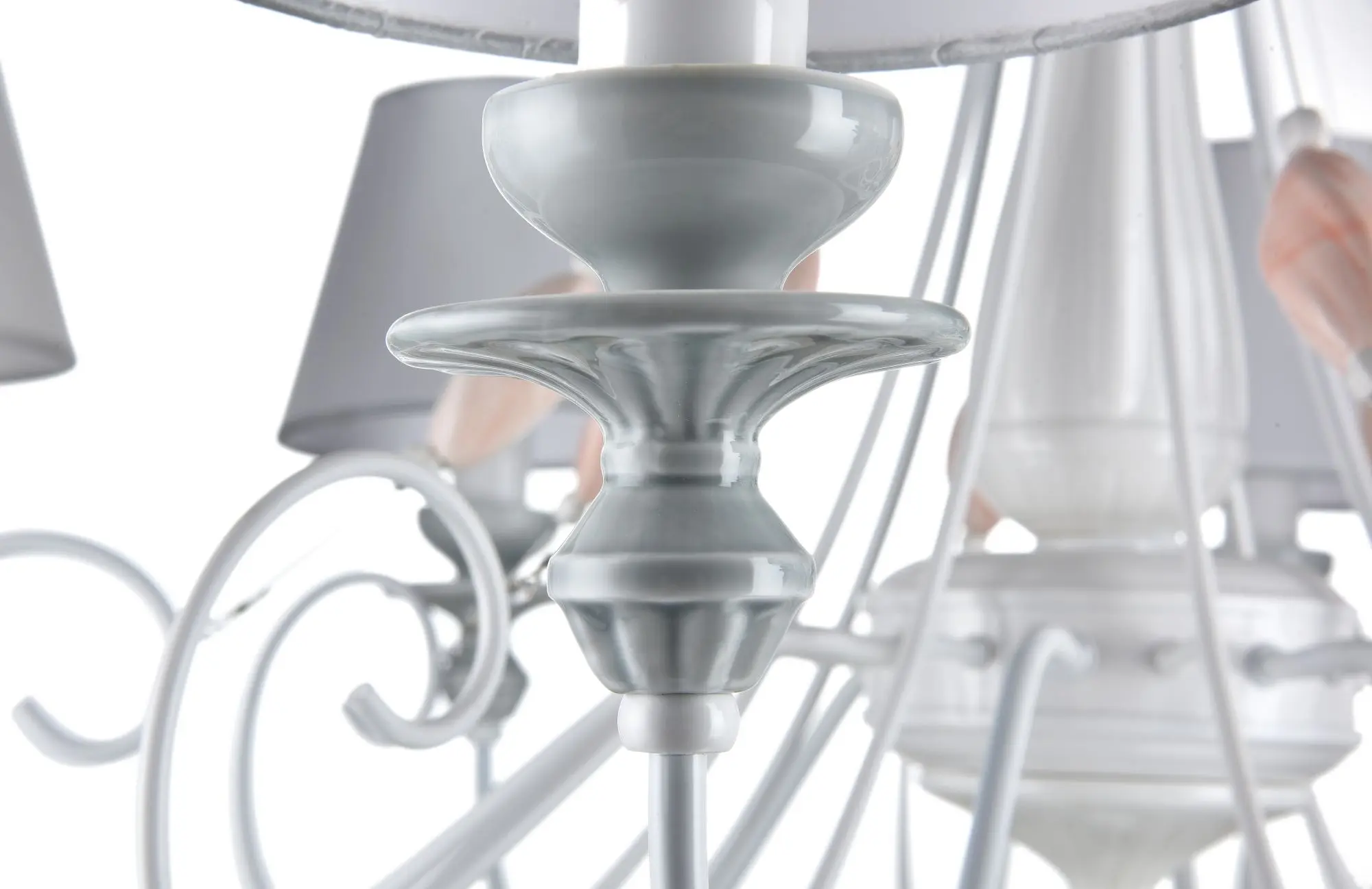 Люстра Maytoni ARM540-08-W