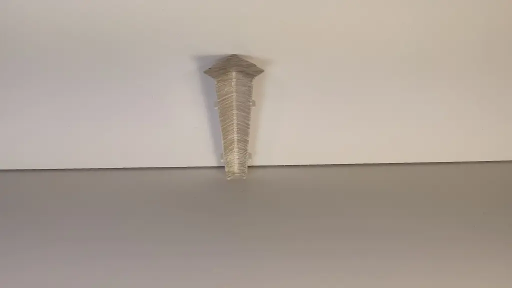 Пластиковый плинтус напольный недорогой