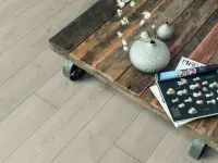 Ламинат Egger Pro Classic 8/32 4V Aqua+ Дуб Норд Светлый EPL080 в квартире