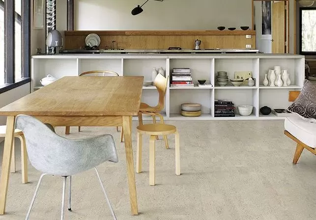 6 мм клеевой пробковый пол Wicanders AJ2N002 Identity Moonlight в интерьере