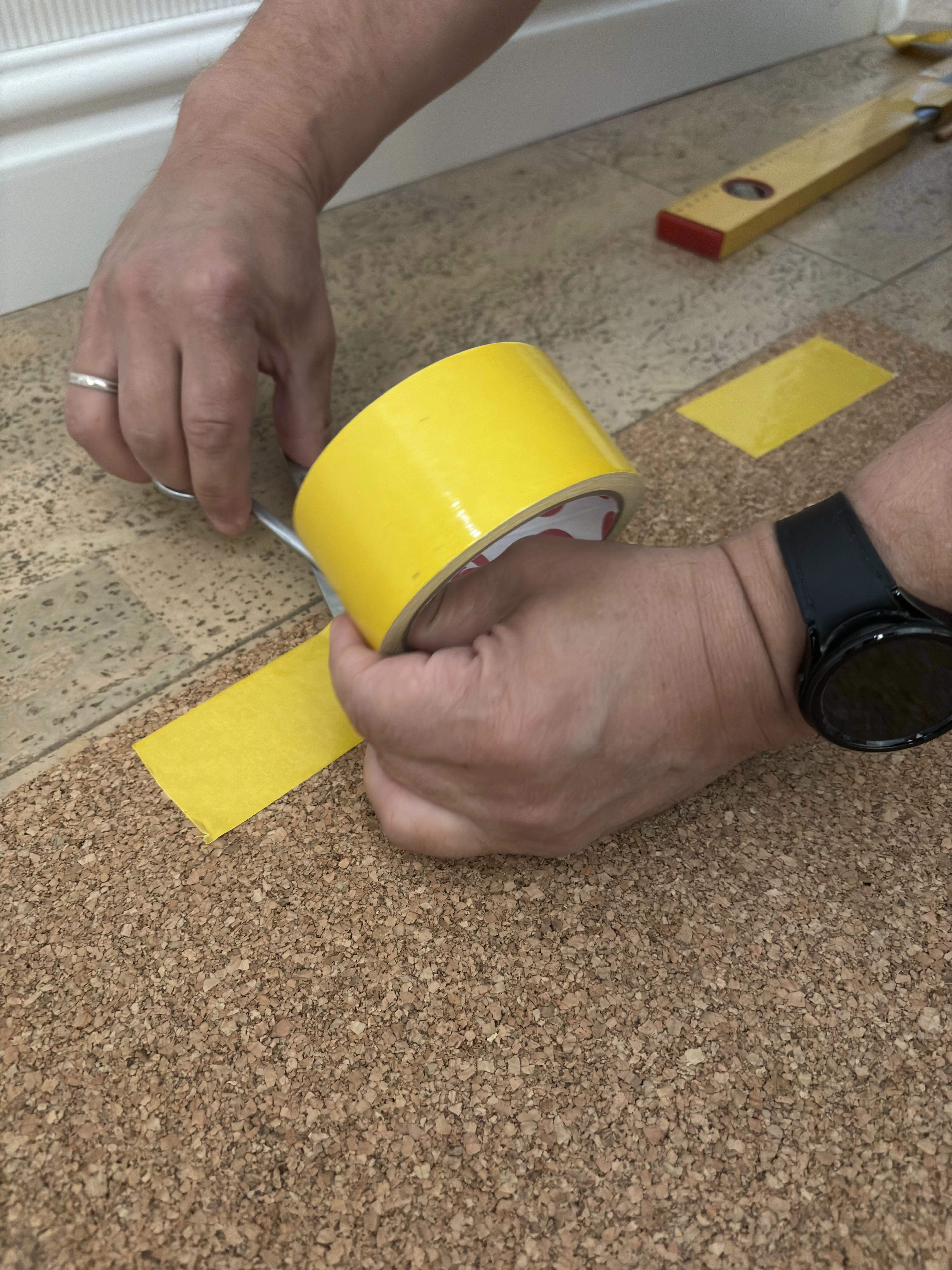 Доска пробковая на стену , 91,5x61 см, антистатичная, коричневая на стену