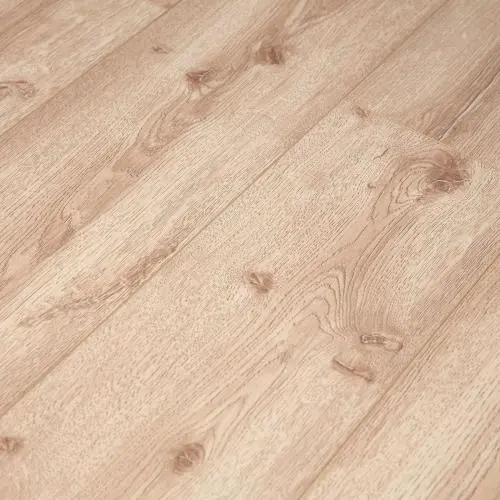 Ламинат Aberhof Storm Дуб Белый 2232 в интерьере