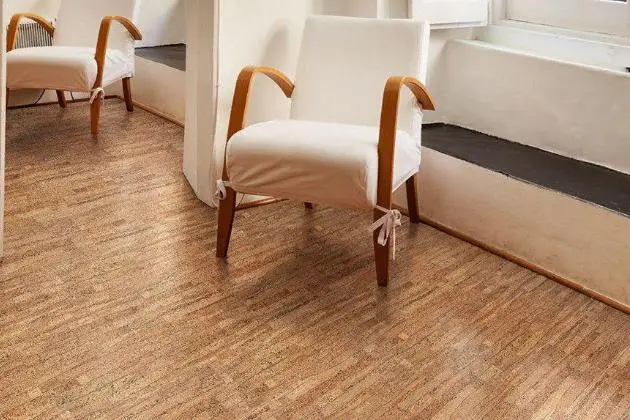 Недорогие пробковые полы