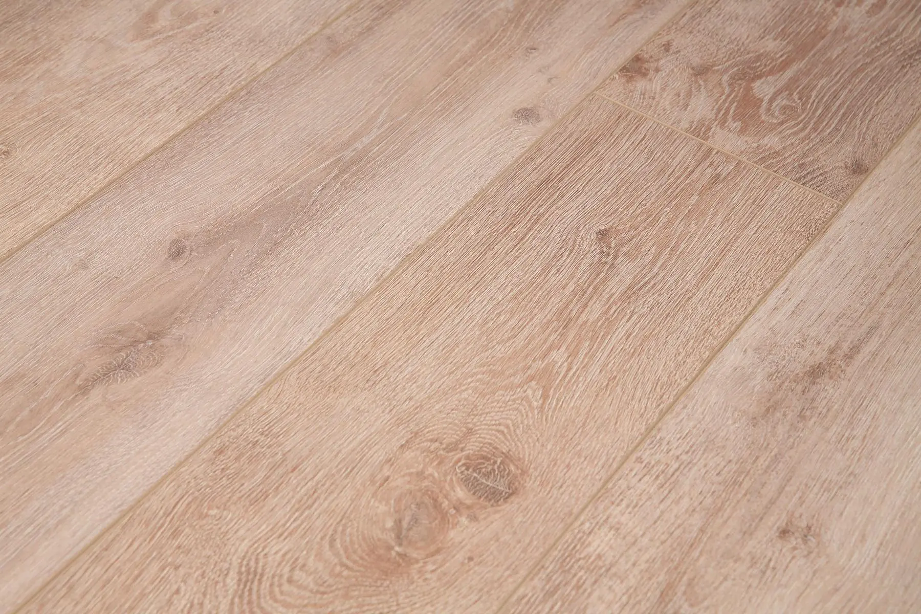 Aberhof Ламинат Aberhof Cruise Дуб Мартинка 3924 в квартире