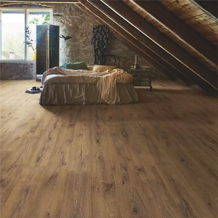 Ламинат Pergo L1251-04307 Дуб Барнхаус в квартире