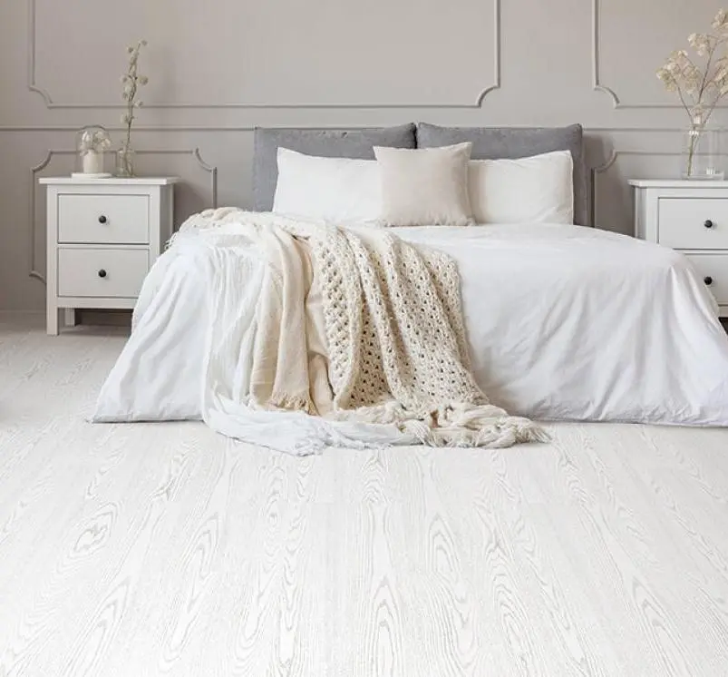 Пробковый пол с дизайном под дерево