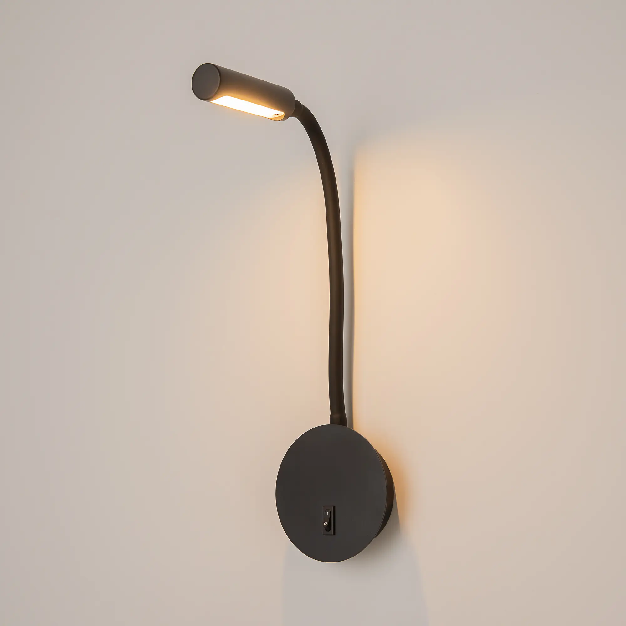 Настенный светильник (бра) Technical C035WL-L3B3K