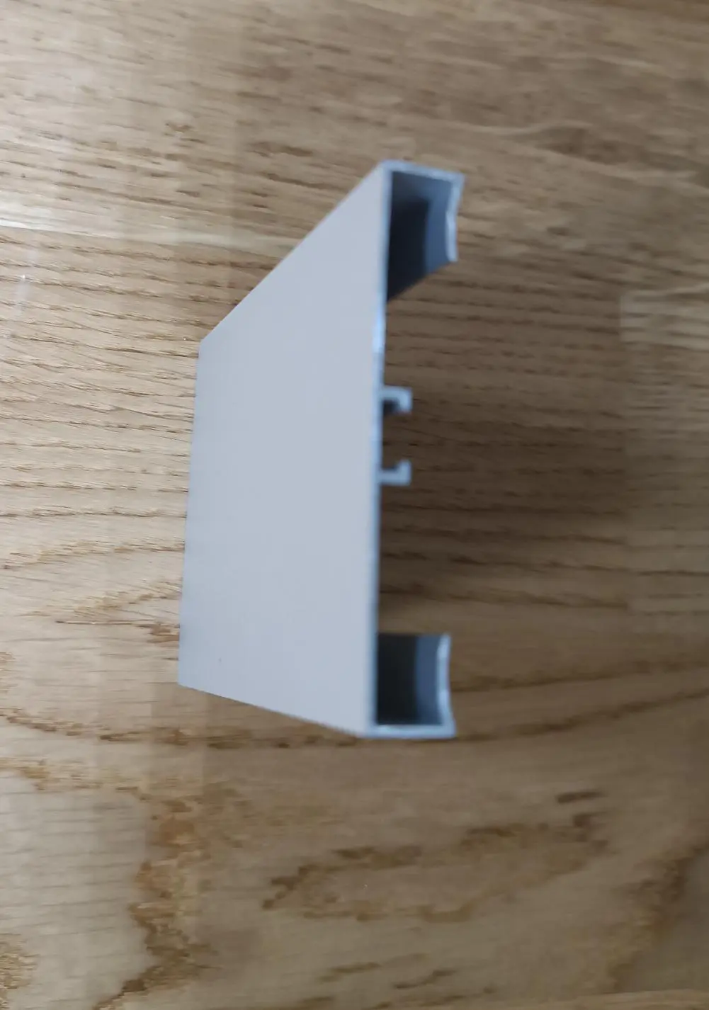 Плинтус алюминиевый вставка BFM ProFile 40-6010 серебро Москва