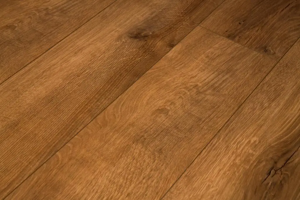 Ламинат Ideal Form Дуб Челини ID61 в квартире