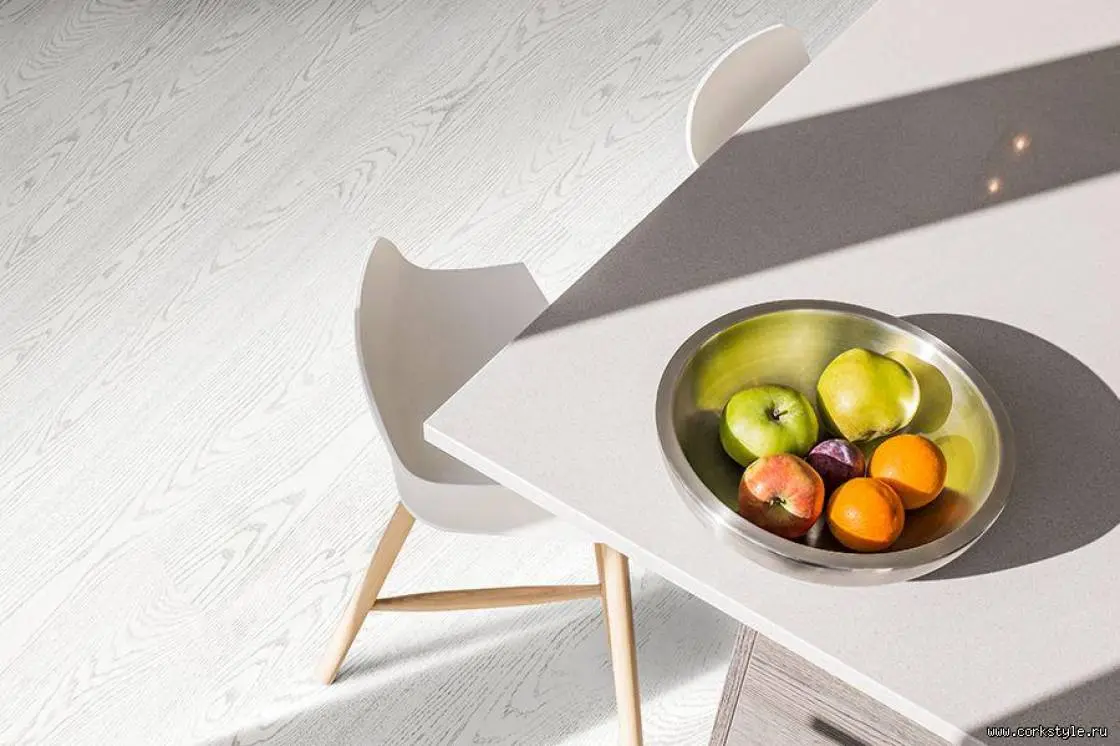 Пробковый пол с дизайном под дерево