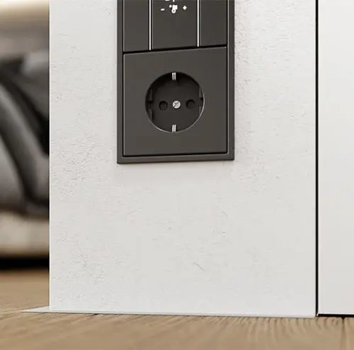 Микроплинтус для пола алюминиевый с пружинами Серебристый алюминий без покрытия