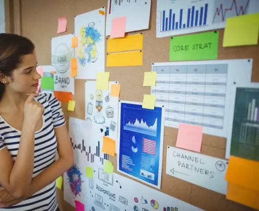 Доска для заметок из технической пробки