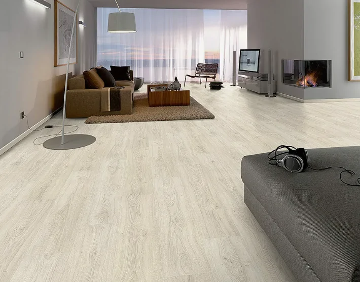 Ламинат Эггер в интерьере студии