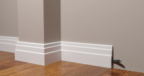 Плинтус Decor Dizayn DD704