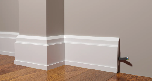 Плинтус Decor Dizayn DD702